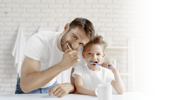 Schöne, gesunde Zähne – Putzen allein reicht nicht